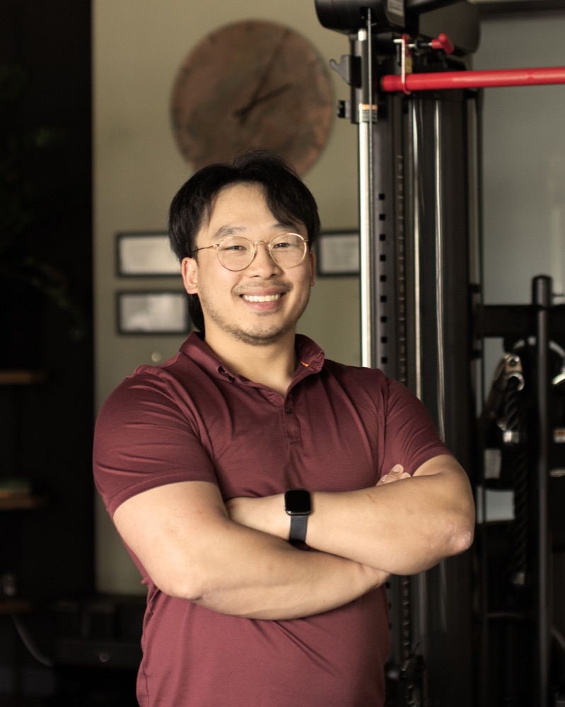 Portrait of Dr. Tyler Hoang